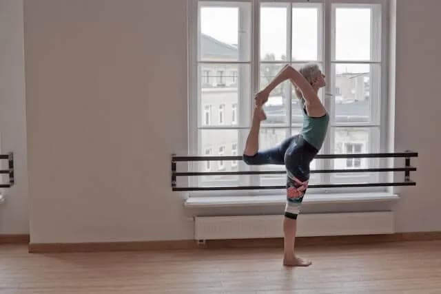 Joga czy pilates: prawdziwe różnice i wybór najlepszej metody dla Ciebie